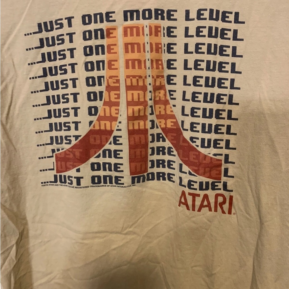 Old Navy mens sz L Atari just one more‎ level Tan Crew Neck T-Shirt